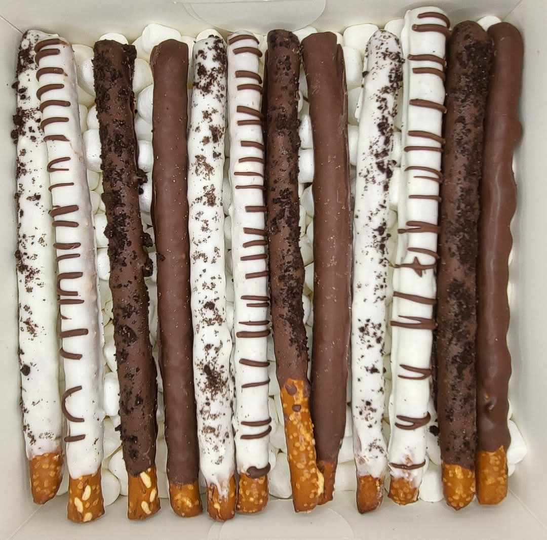 Chocolate Covered Pretzel Rods